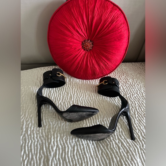 Authentic Gucci ankle cuff horsebit heels - Picture 12 of 17